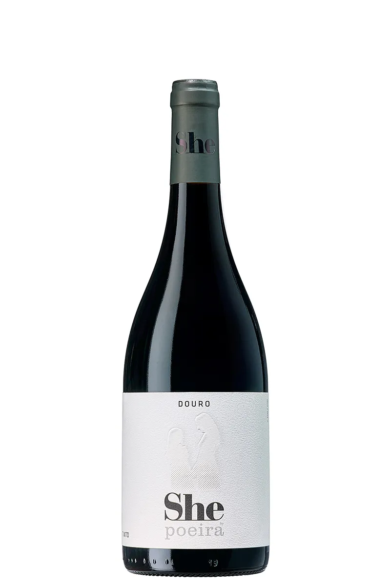 Poeira, She Tinto 2019